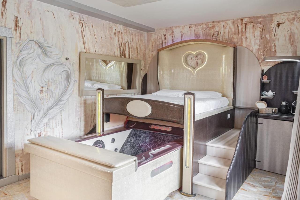 Spa B&B Roma D'Autore Il Nido D'Amore Luaran gambar